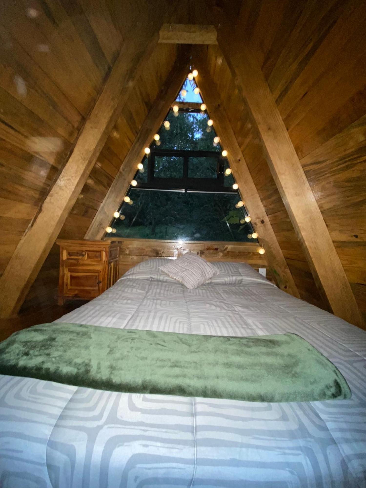 Cabanas Alpina, Romantica Y Acogedora A 10 Minutos Del Centro เตโปซตลัน ภายนอก รูปภาพ