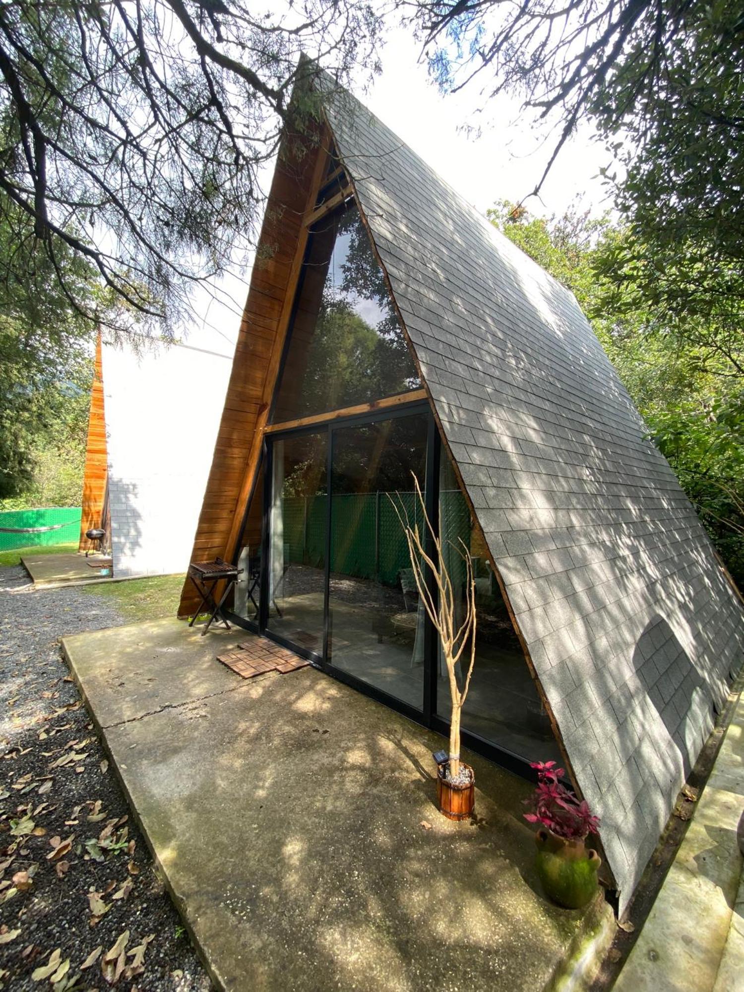 Cabanas Alpina, Romantica Y Acogedora A 10 Minutos Del Centro เตโปซตลัน ภายนอก รูปภาพ
